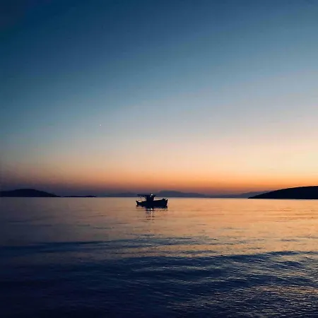 Poline S House With Garden & Sea In Zero Distance * Kakogkioni